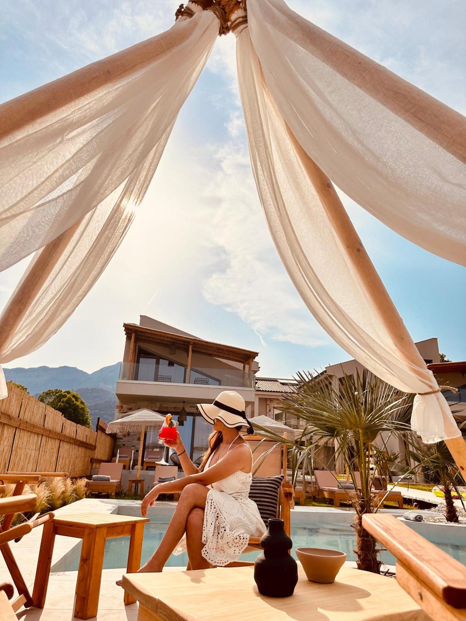 Amo Golden Suites Chrysi Ammoudia ภายนอก รูปภาพ