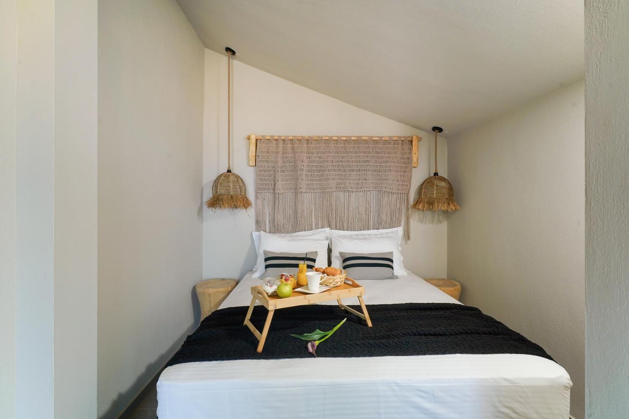 Amo Golden Suites Chrysi Ammoudia ภายนอก รูปภาพ